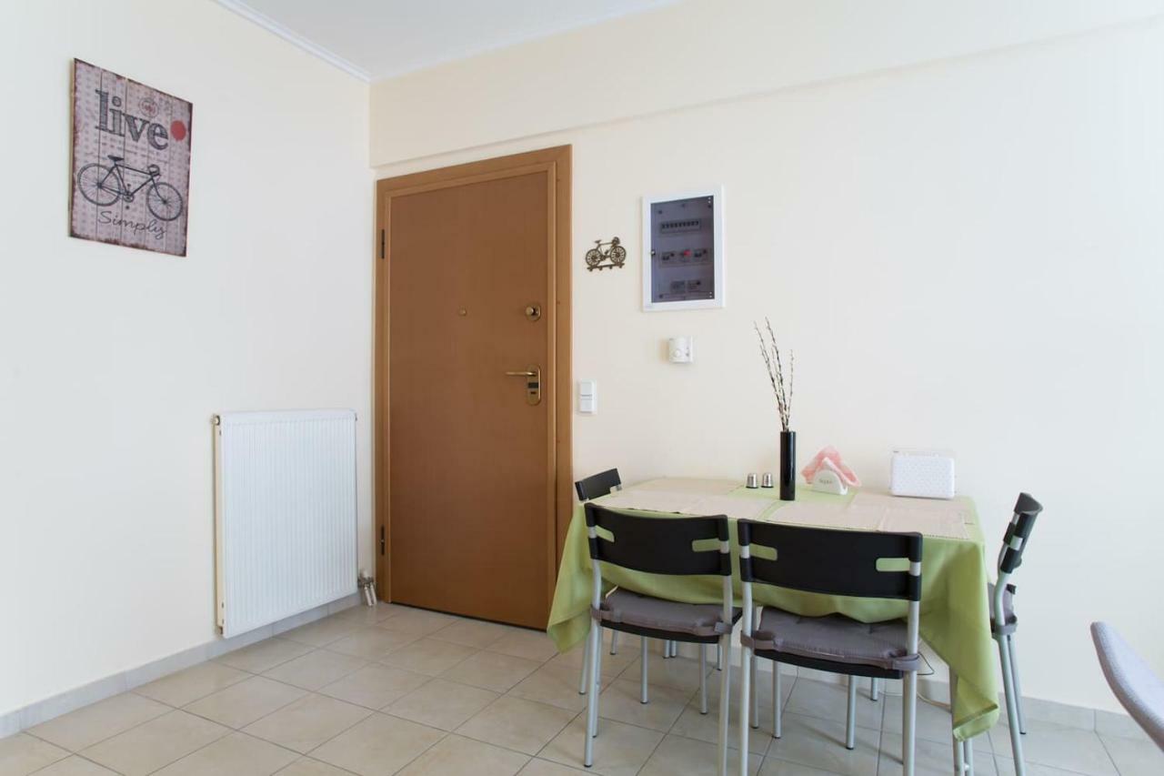 Melina'S Apartment By The Tube Atenas Exterior foto