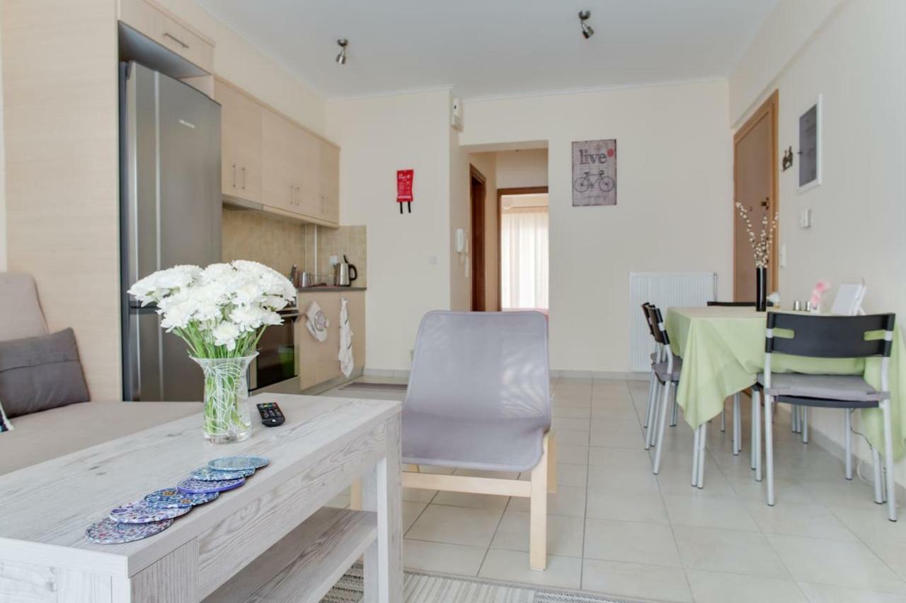 Melina'S Apartment By The Tube Atenas Exterior foto