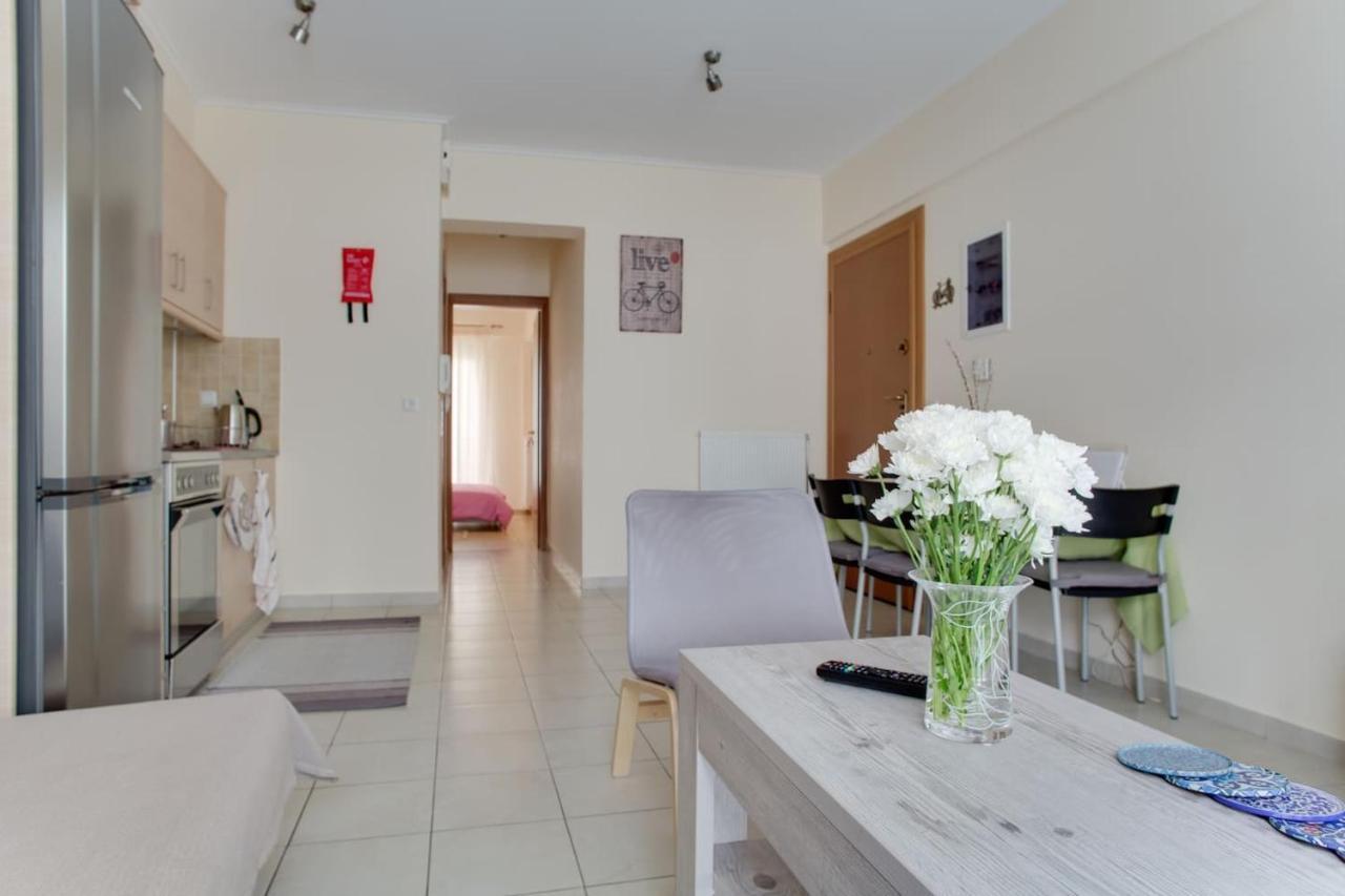Melina'S Apartment By The Tube Atenas Exterior foto